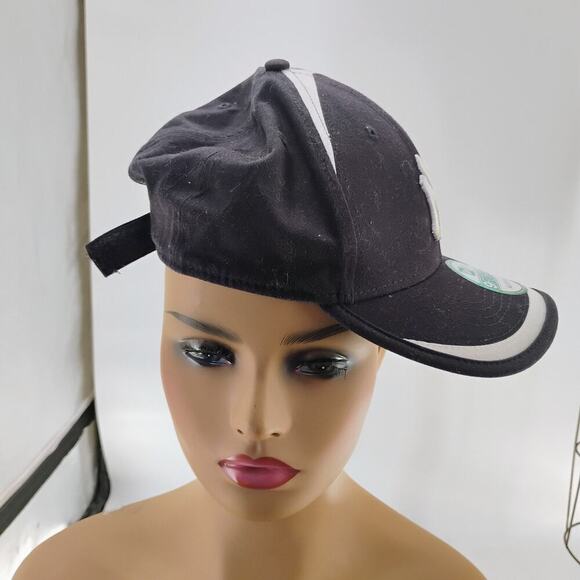 New York Yankees MLB Twins Enterprise Embossed Strapback Hat Vintage - Picture 11 of 11